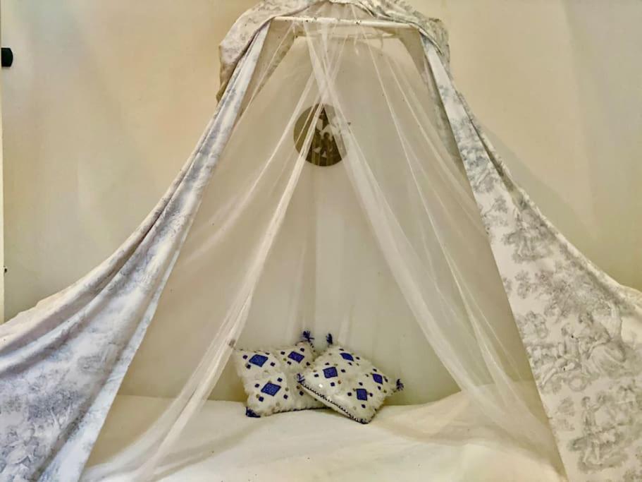 Charming Romantic Tower In Chateau Estate Ocquerre ภายนอก รูปภาพ